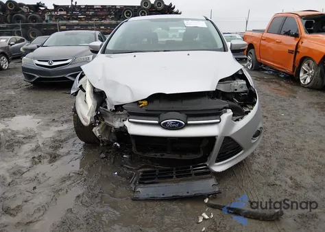 2012 Ford Focus Sel z USA, uszkodzony, nr VIN 1FAHP3H26CL330983